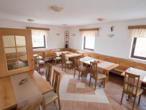 slovenia-20180321-104006-1012690-josephlinaschke2018