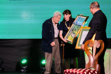 353730211_578168457764468_2369503521429135006_n